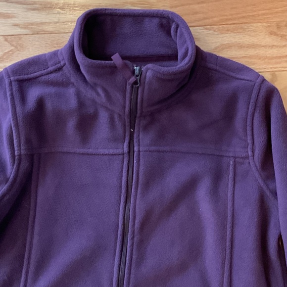Victory Outfitters NWOT purple Fleece Jacket zip pockets medium cozy athletic - Picture 3 of 9